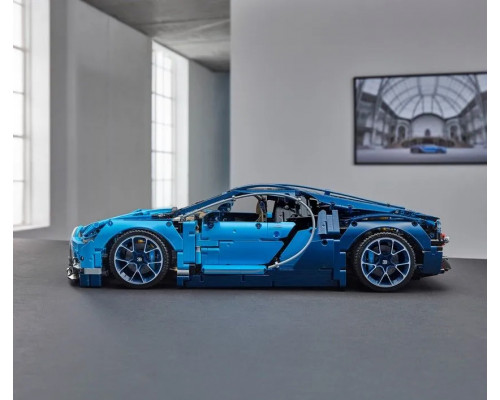 Конструктор спорткар Bugatti Chiron, 4031 деталей