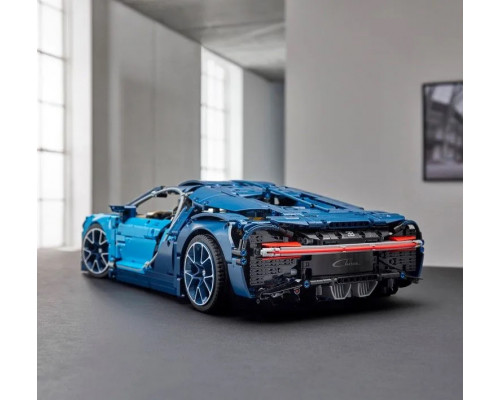 Конструктор спорткар Bugatti Chiron, 4031 деталей