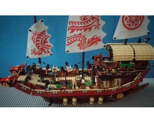 Конструктор 10723 Ninja Летающий корабль Мастера Ву 2363 деталей.