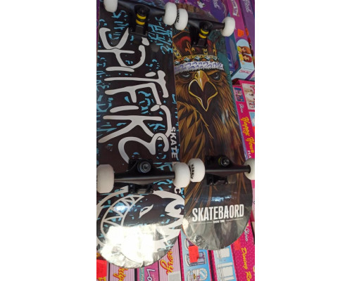 Скейтборд Maraton Winner 79*20 см трюковый деревянный 9 слоев клена